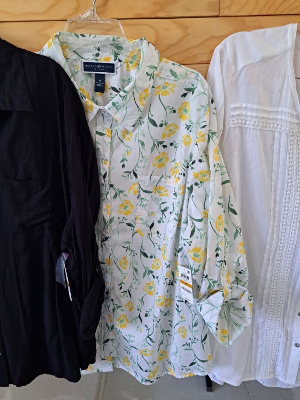 New Lot of 3 3X Plus Size Blouses Roll Sleeve Floral Solid Tags Vacation - Picture 4 of 14